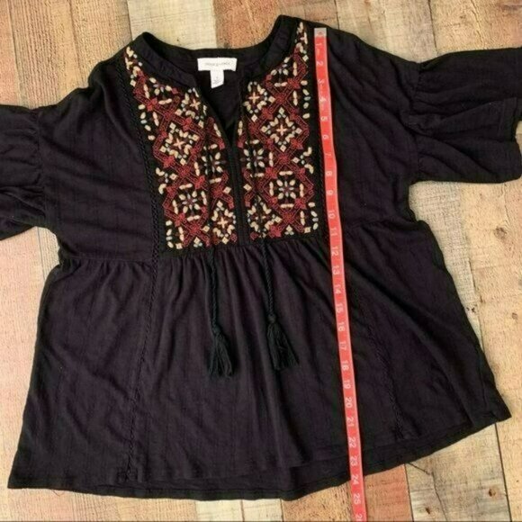Vintage America women's size small embroidered babydoll tee in Black and Red - Picture 3 of 7